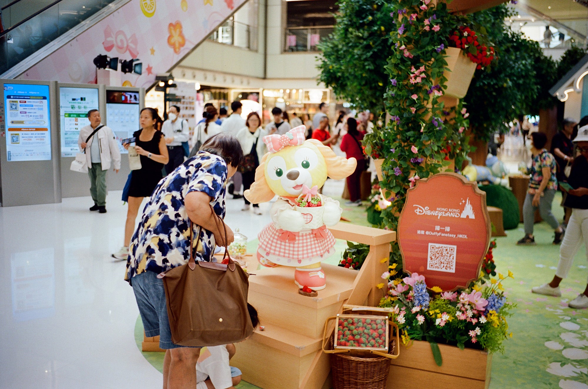 慢曝T5SWF5207 ECN-2 暖色電影彩色菲林 Warm Tone Color Motion Picture film 感光度Iso: 250-320 (DX Coded iso200)