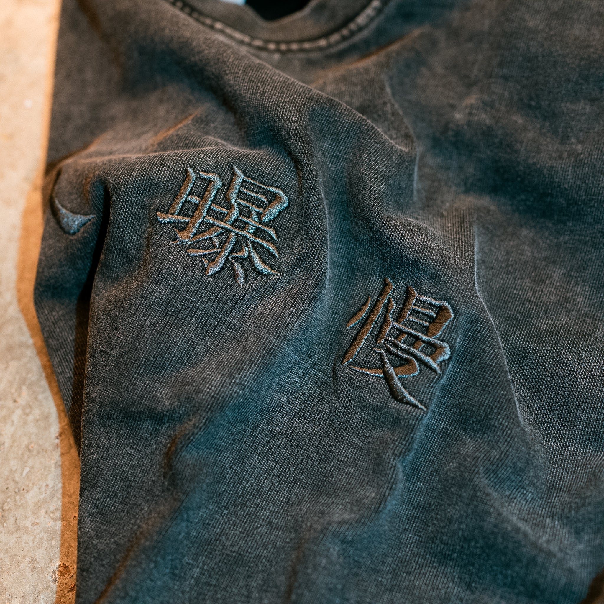 慢曝新衣裳 TEE5SWF (香港國際機場限定 HK Int Aurport Exclusive )