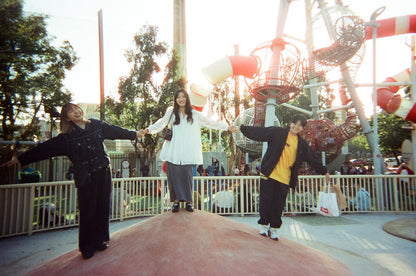 T5SWF 慢曝 Picnic Time可重用菲林相機Reusable full frame 35mm film camera （預載27張自家彩色負片Pre-loaded T5SWF C-41 29EXP)