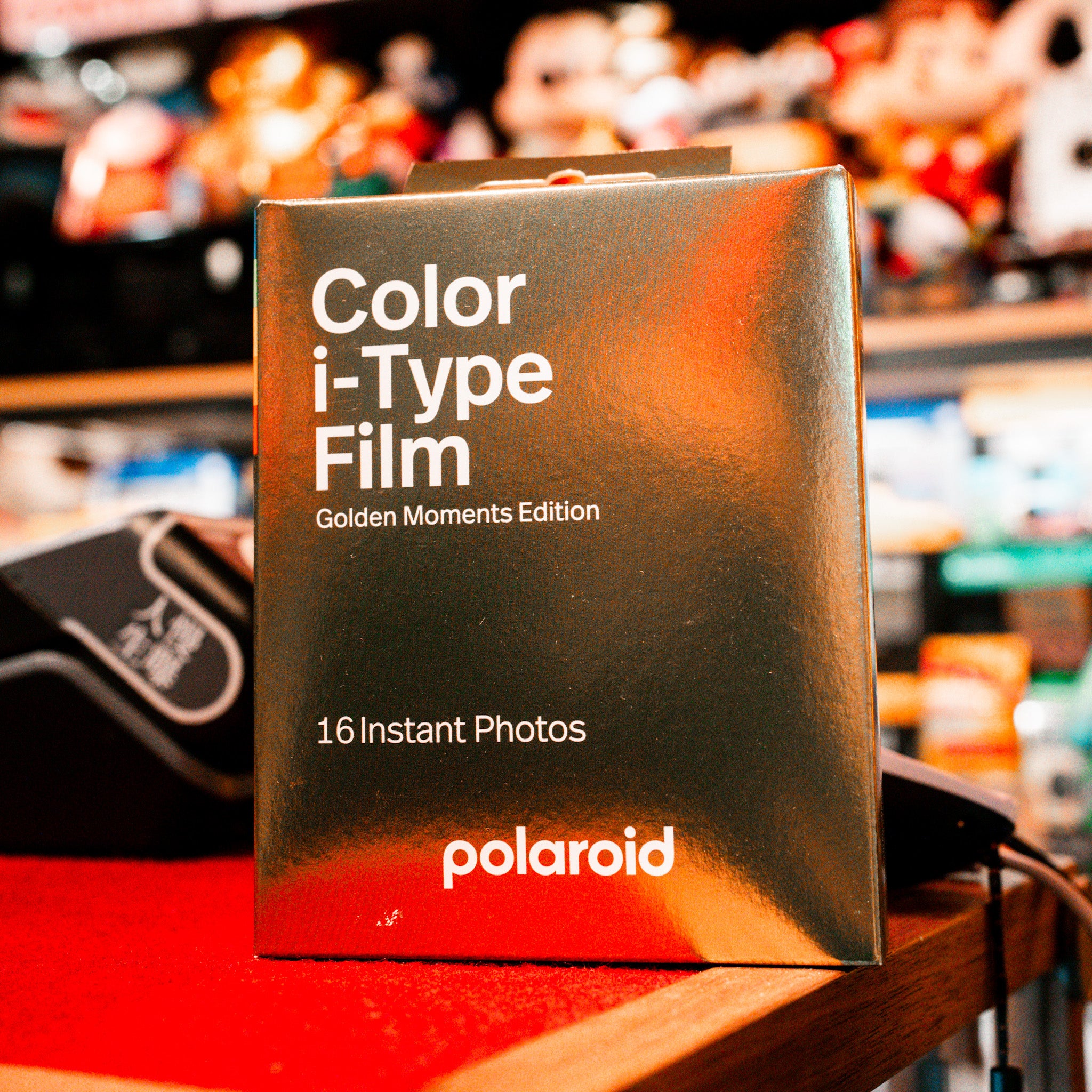 寶麗來Polaroid Color i-Type Film Golden Moments Edition 金色邊框彩色即影即有相紙 16 Instant Photos 16張 (適用於I-Type 相機camera ONLY)