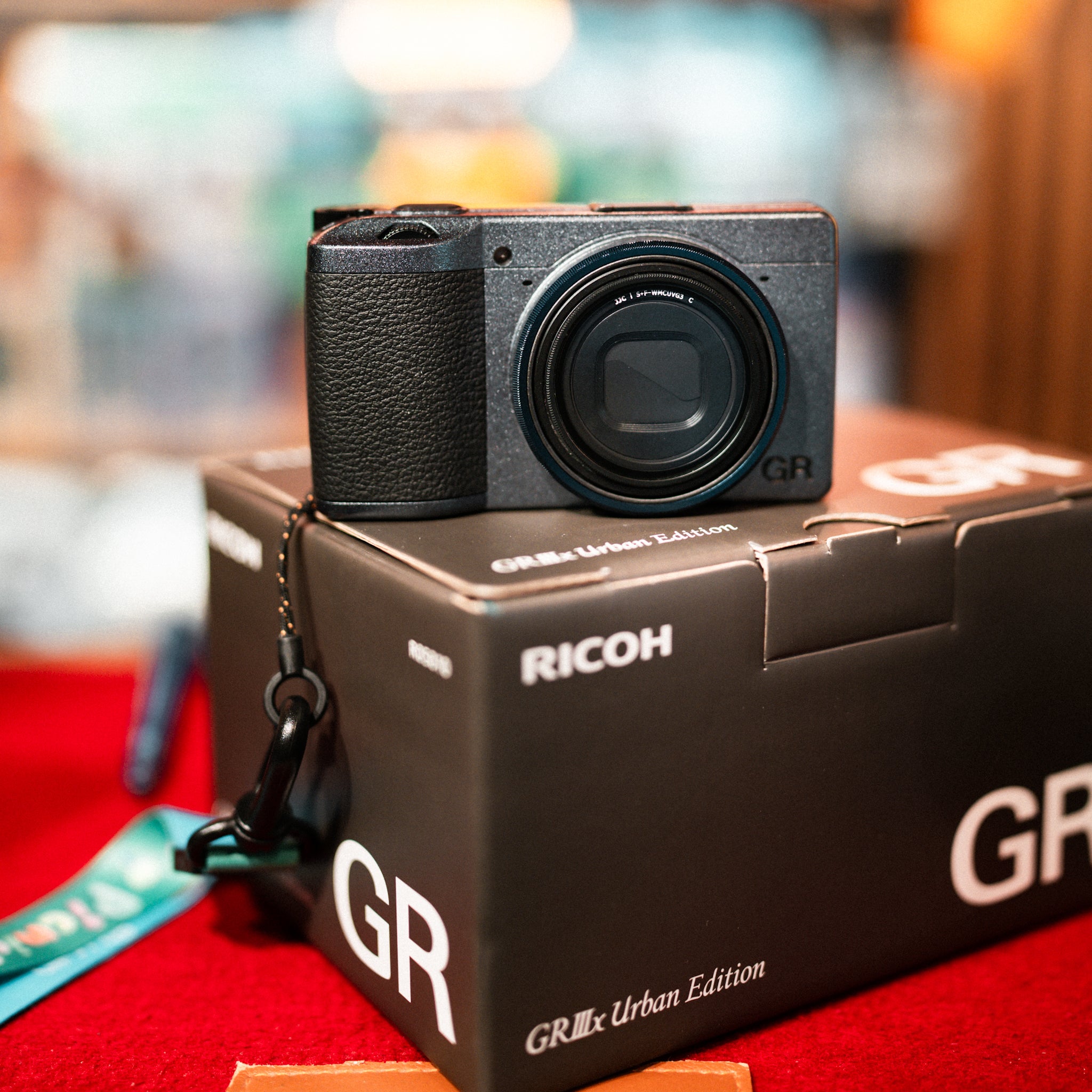 Ricoh GRIIIx Urban Edition 99% New