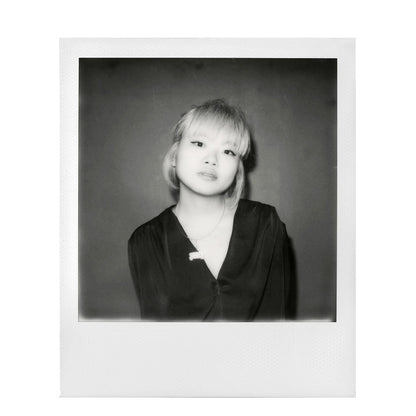 寶麗來 Polaroid 黑白B&W i-Type Film 即影即有相紙 8 Instant Photos 8張 (適用於I-Type 相機camera ONLY)